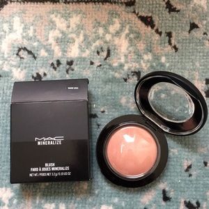NEW MAC MINERALIZE BLUSH